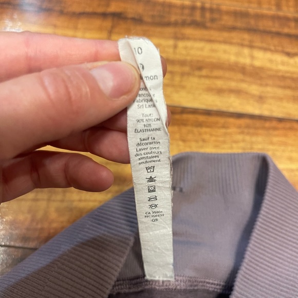 Lululemon Mauve Seamless Leggings 10 - Picture 2 of 5